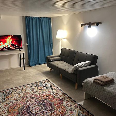 ראטינגן Souterrain Wohnung In Der Naehe Vom Duesseldorfer Flughafen מראה חיצוני תמונה