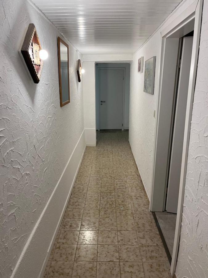 ראטינגן Souterrain Wohnung In Der Naehe Vom Duesseldorfer Flughafen מראה חיצוני תמונה