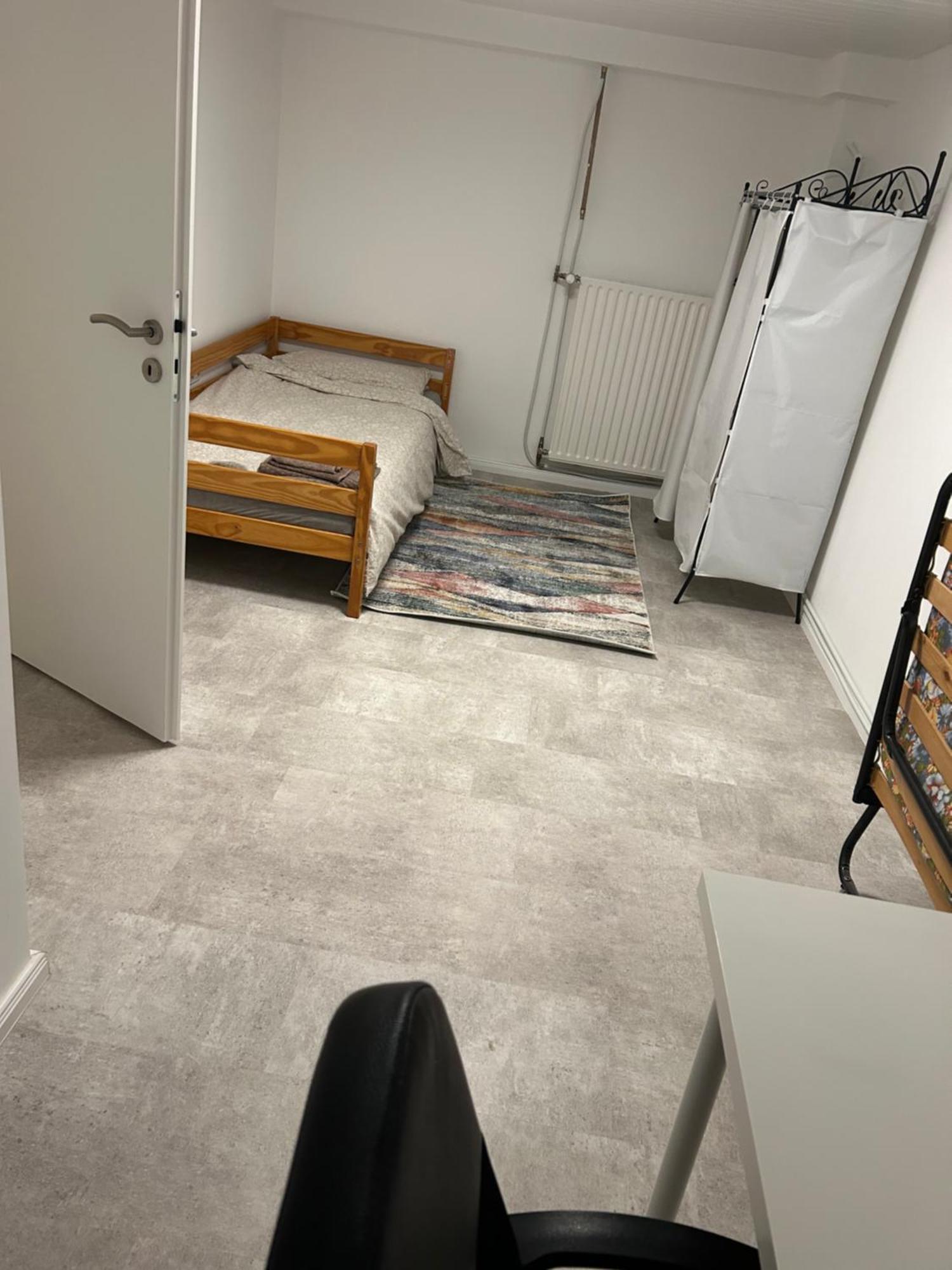 ראטינגן Souterrain Wohnung In Der Naehe Vom Duesseldorfer Flughafen מראה חיצוני תמונה